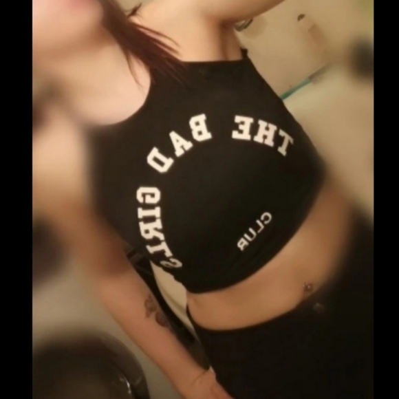 🧡 5⭐ rated 💗Black Crop Top - Picture 3 of 4